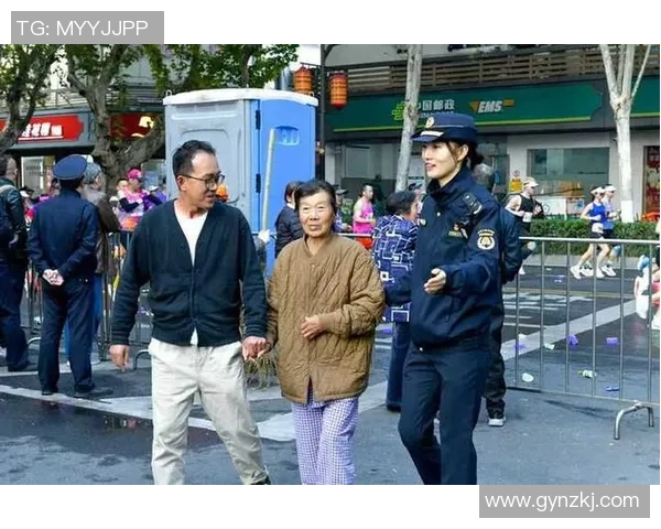 15分钟康复赛道整齐 南京城管精细化保证“南马”